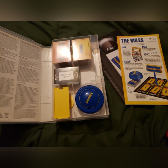 Blockbuster video party game - Picture 4 of 5